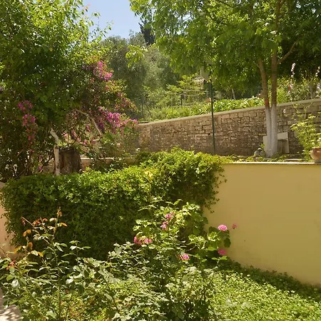 Georgia Apartments & Studios Corfu Glyfada  Exterior photo